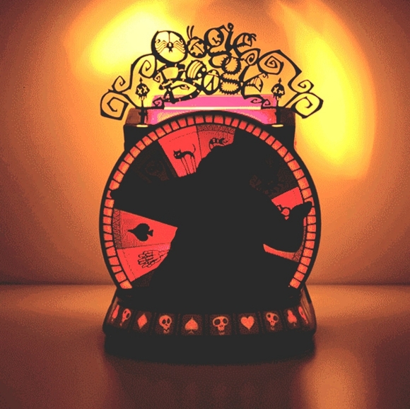 OOGIE BOOGIE'S CASINO NIGHT- NIGHTMARE BEFORE CHRISTMAS SCENTSY WARMER RARE - Picture 3 of 8